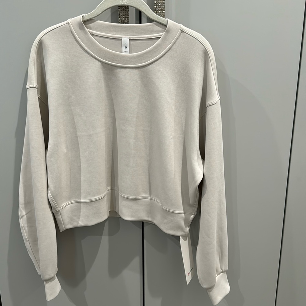 NWT Lululemon Softstreme Perfectly Oversized Cropped Crew